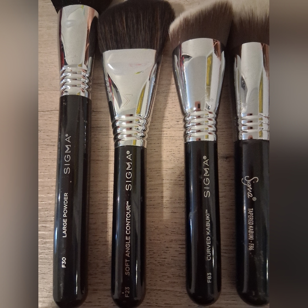 Set Of 5 Sigma Beauty Face Brushes - Picture 4 of 5